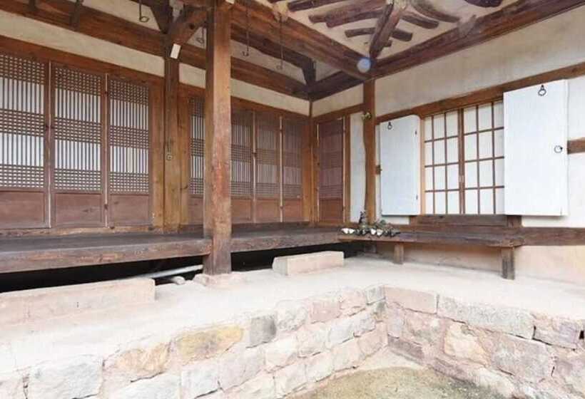 Andong Jeongjaejongtaek Hanok Pension