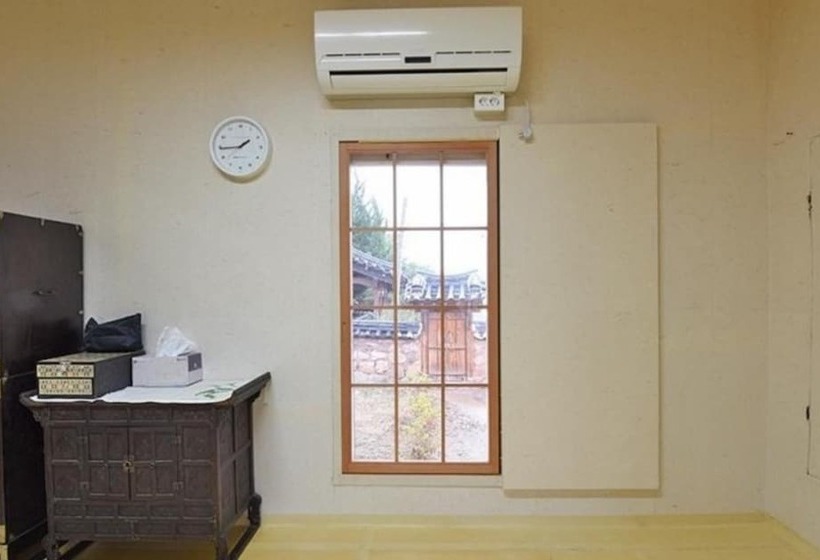 Andong Jeongjaejongtaek Hanok Pension