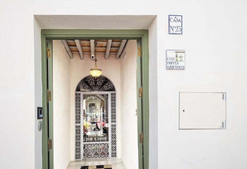 住宿加早餐  Portus Gaditanus Sxviii Patio Andaluz