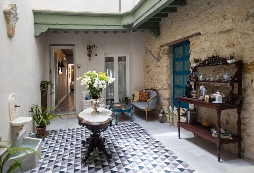 住宿加早餐  Portus Gaditanus Sxviii Patio Andaluz