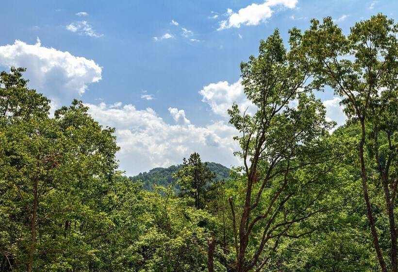 Brand New Freedom Cabin With Large Deck By Redawning