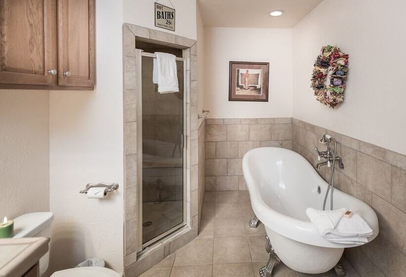 Cedar Creek Retreat