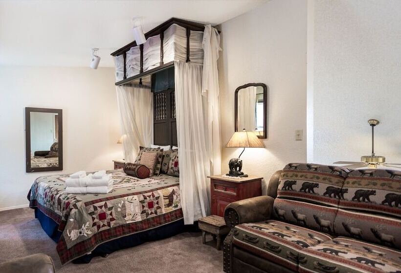 Cedar Creek Retreat
