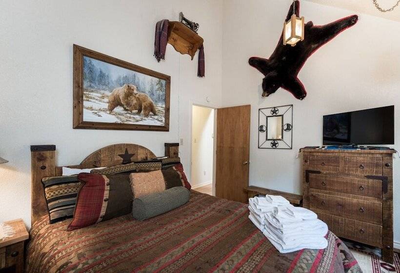 Cedar Creek Retreat