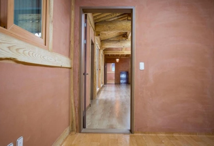 Chungju Solnaeeum Hanok Pension