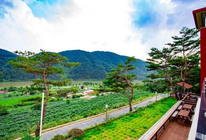 Danyang Namhangangsolbat Pension