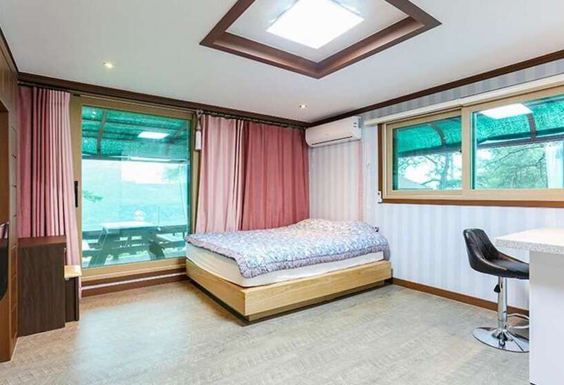 Danyang Namhangangsolbat Pension