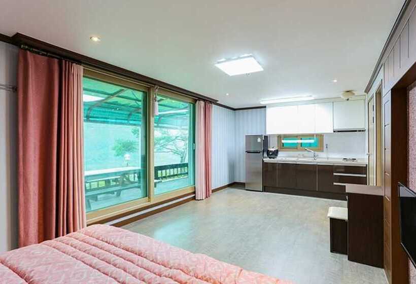 Danyang Namhangangsolbat Pension