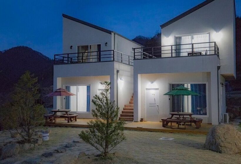 Danyang Sobaeksanganeungil Pension