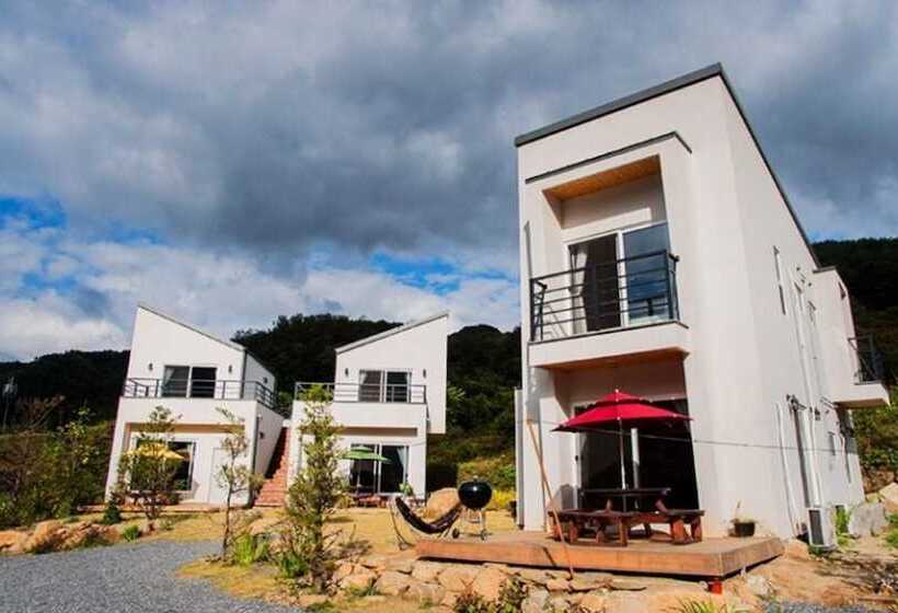 Danyang Sobaeksanganeungil Pension