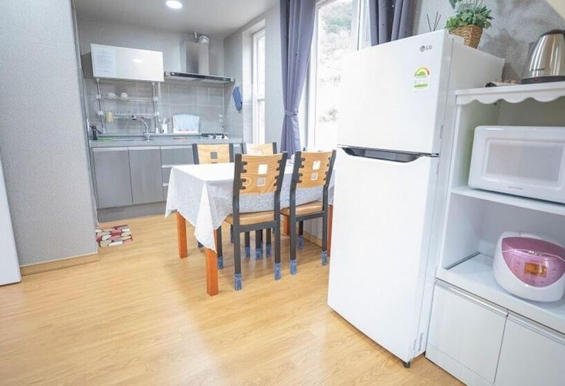 Danyang Sobaeksanganeungil Pension