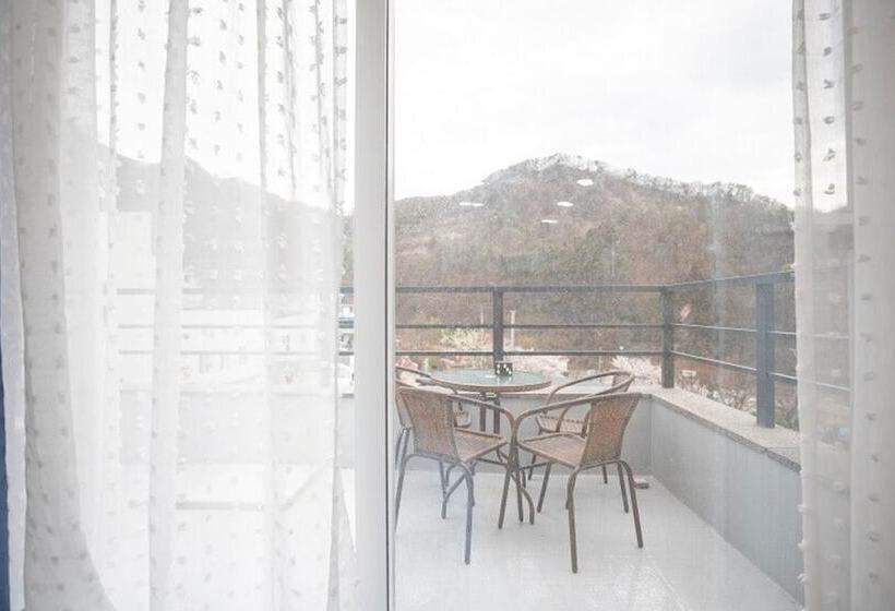 Danyang Sobaeksanganeungil Pension