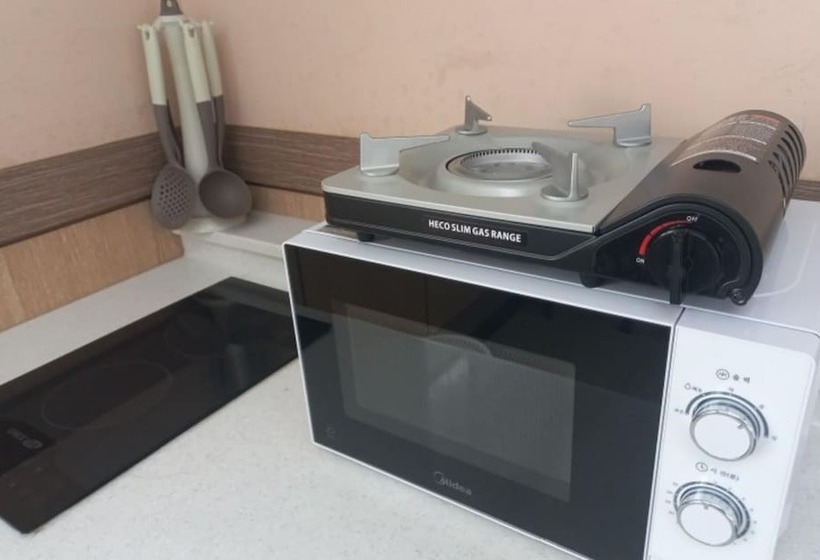 Danyang Three Nests Stay Pension