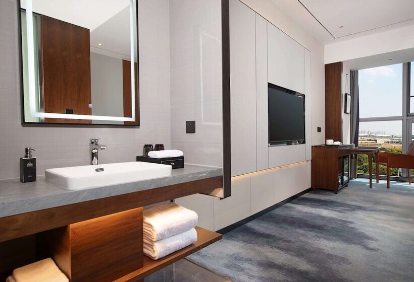 Days Hotel By Wyndham Changsha South