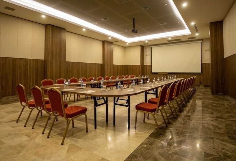 Engin Otel