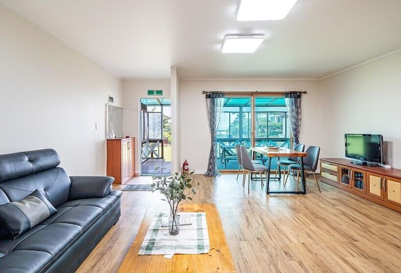 Ganghwa Nakjo Tema Spa Pension