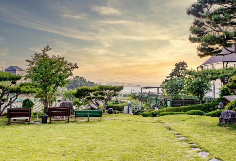 Ganghwa Nakjo Tema Spa Pension