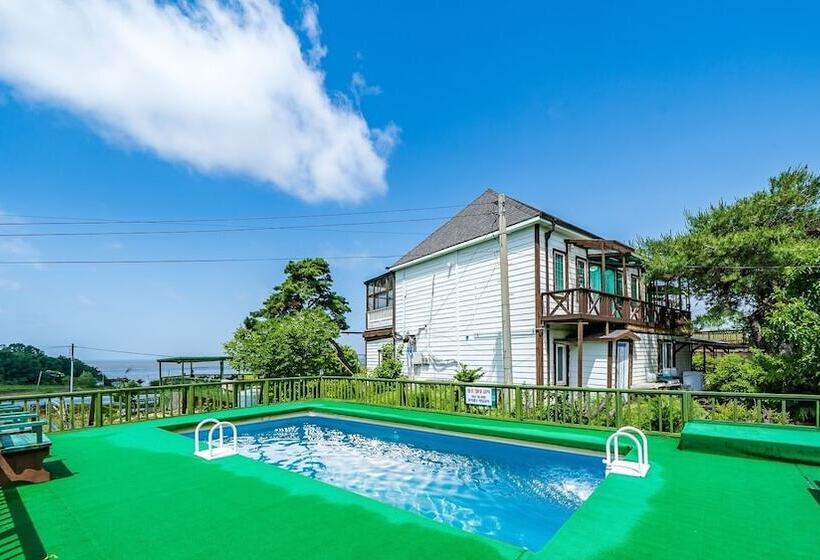 Ganghwa Nakjo Tema Spa Pension