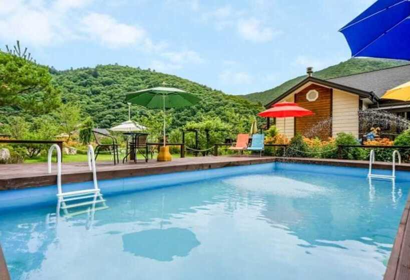 Gangneung W Pension