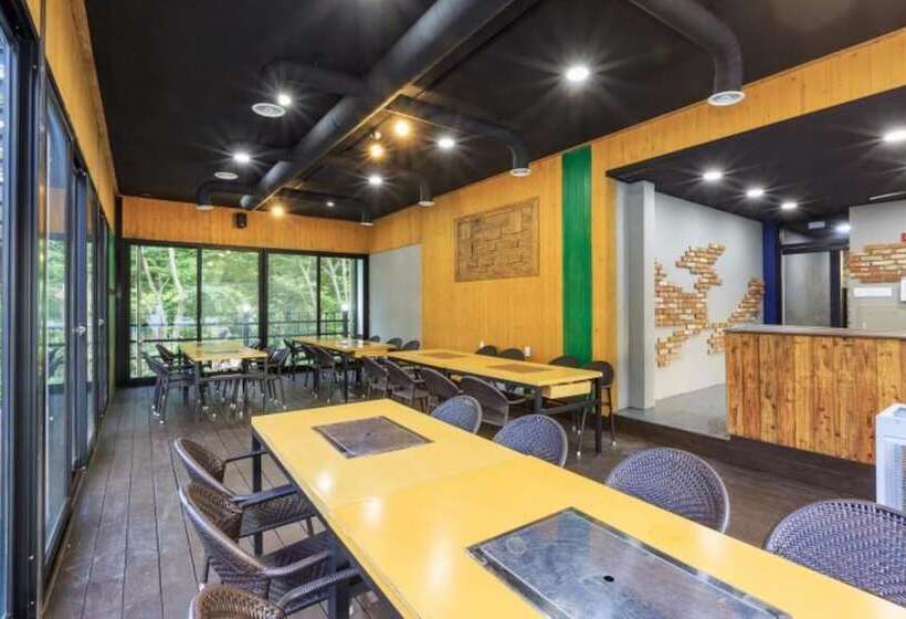 Gapyeong 4u Poolvilla & Spa Pension