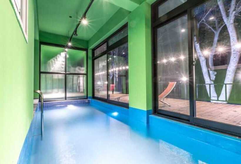 Gapyeong 4u Poolvilla & Spa Pension