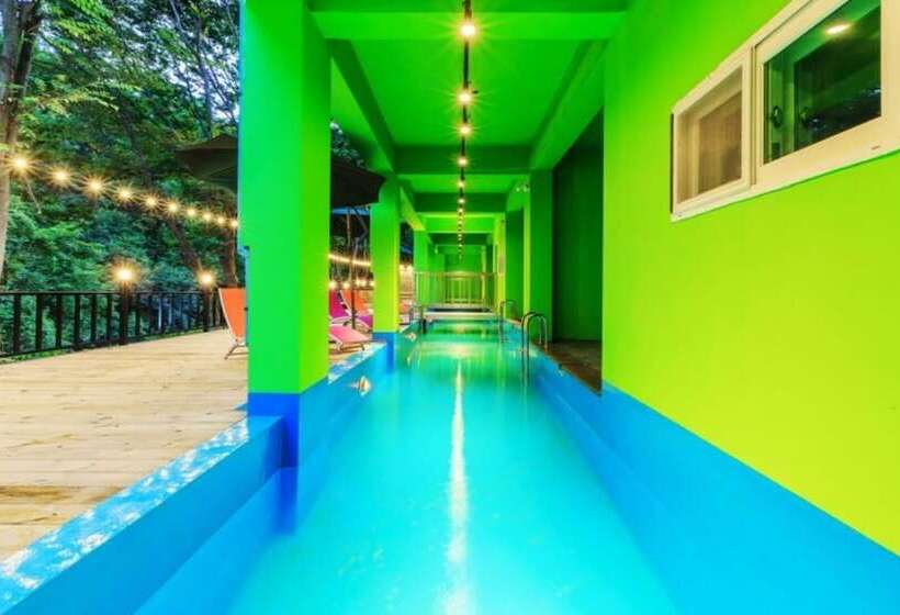 Gapyeong 4u Poolvilla & Spa Pension