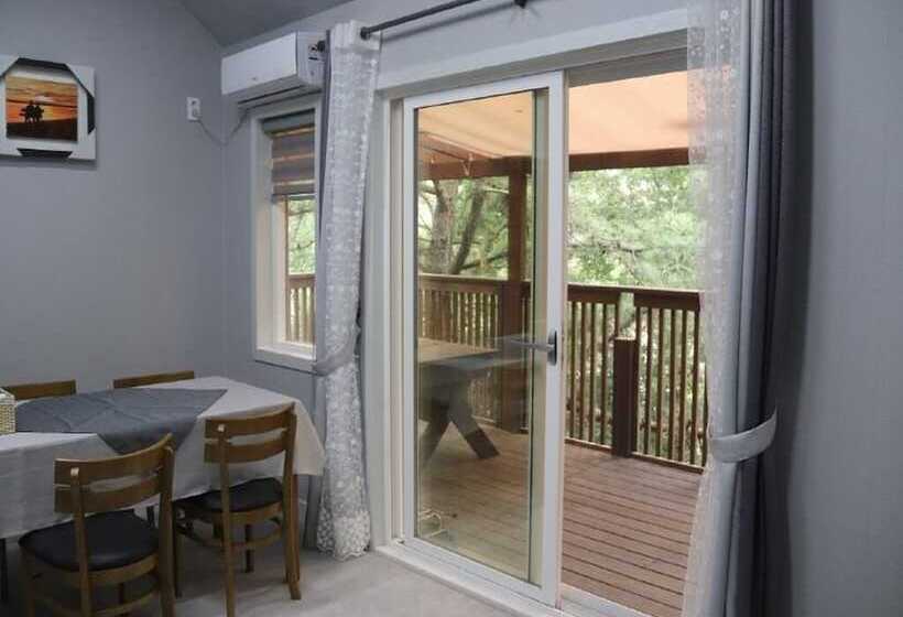 Gapyeong Calbongsanokeuvalley Pension