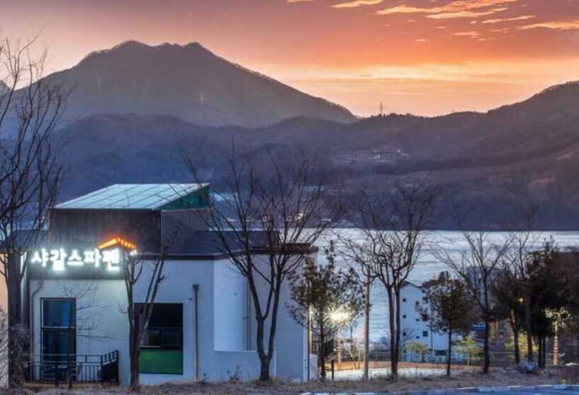 Gapyeong Chagall Spa Pension