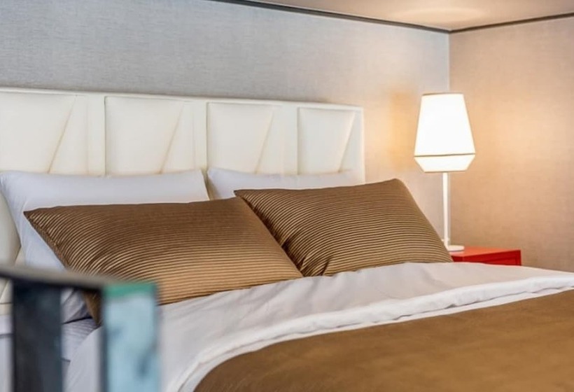 Gapyeong Chagall Spa Pension