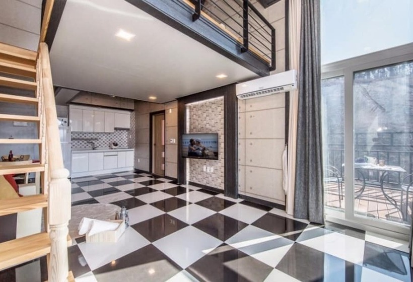 Gapyeong Chagall Spa Pension