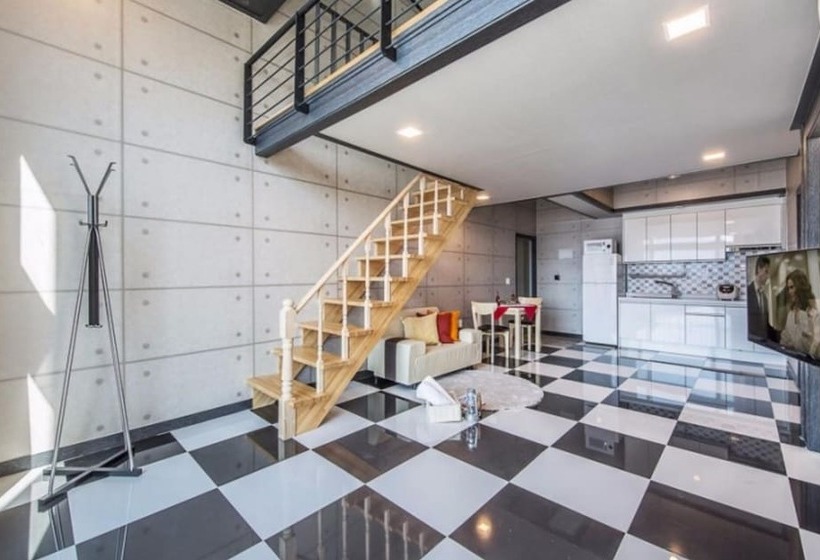 Gapyeong Chagall Spa Pension