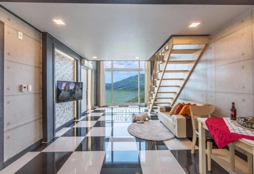 Gapyeong Chagall Spa Pension