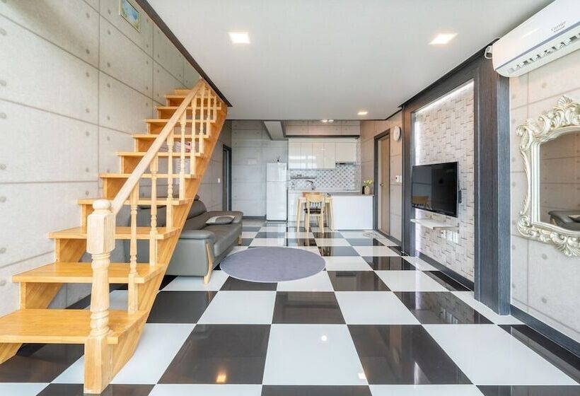 Gapyeong Chagall Spa Pension