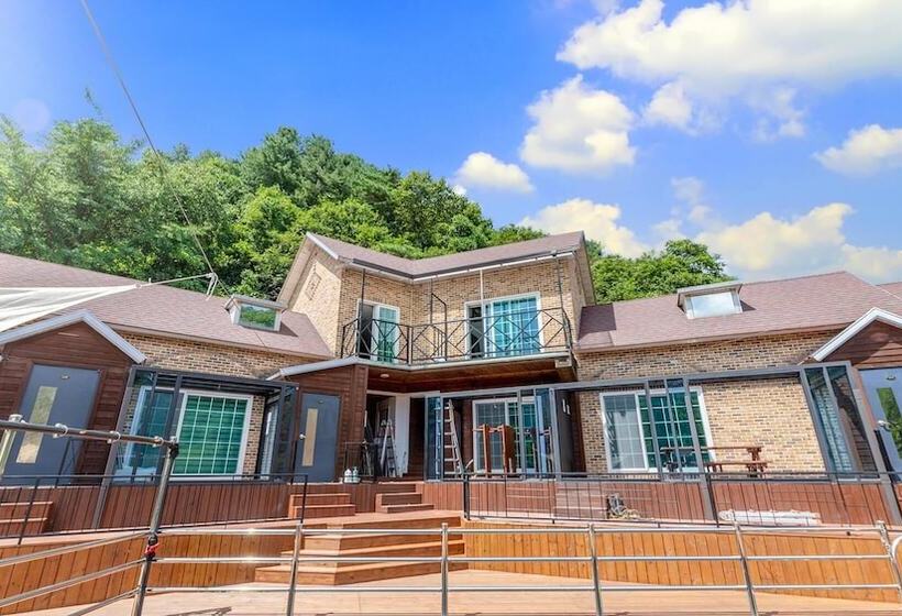 Gapyeong Haneulsup Spa Pension