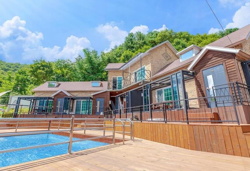 Gapyeong Haneulsup Spa Pension