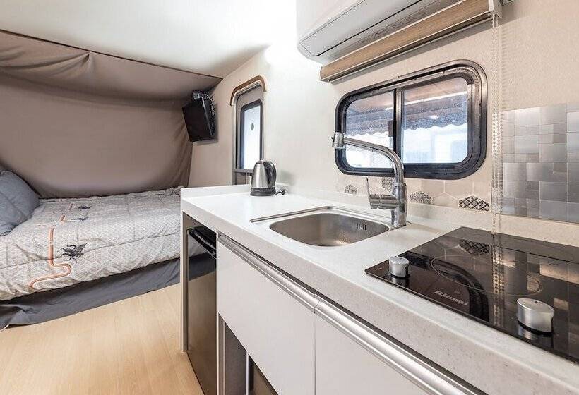 Pensió Gapyeong Ilekaempingjang