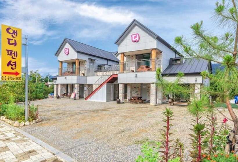 Gapyeong Namiseom Andy Pension