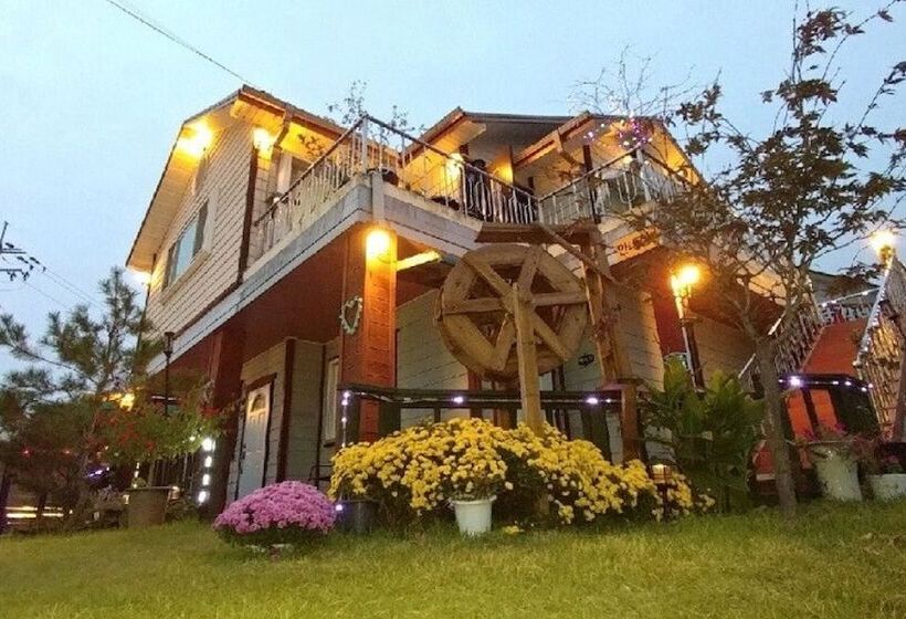 Gapyeong Namiseom Seomnaru Pension