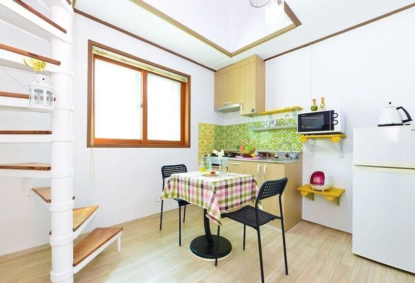 Gapyeong Namiseom Seomnaru Pension