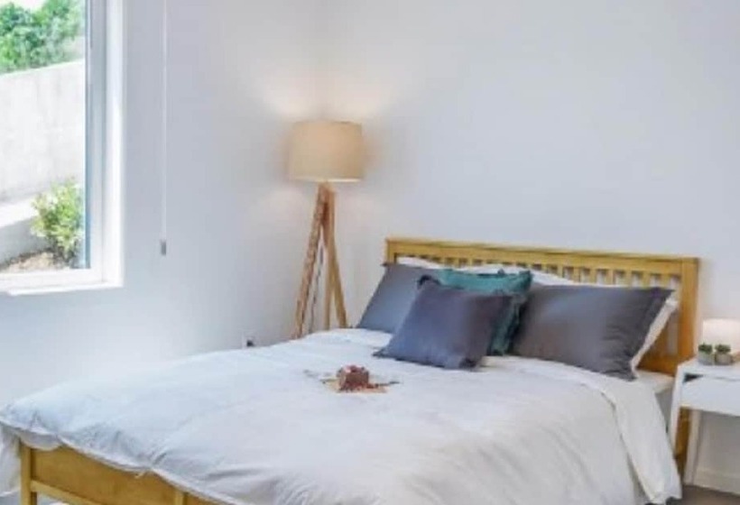 Geojedo Blue Hill Pension