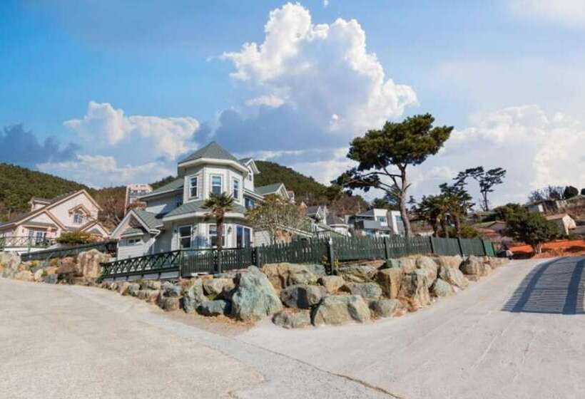 Geojedo Moria Pension