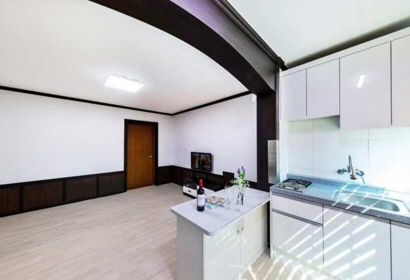 Geojedo Nulpureun Pension