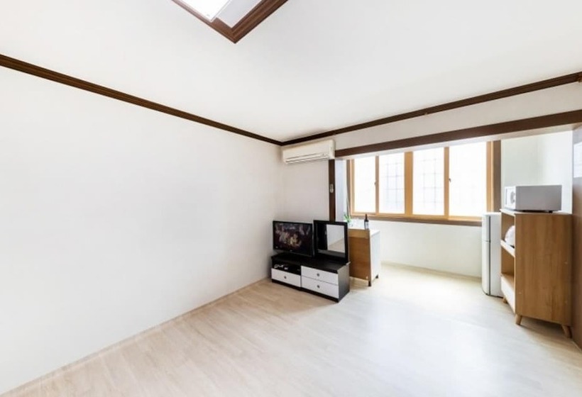 Geojedo Nulpureun Pension