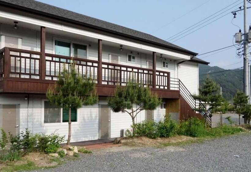 Goesan Byeolbit Pension