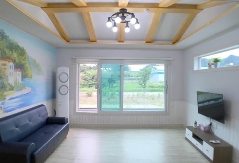 Goesan Haengbok Nurigo Pension