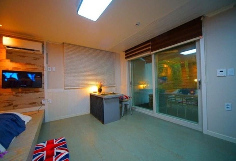 Goesan Namusori Pension