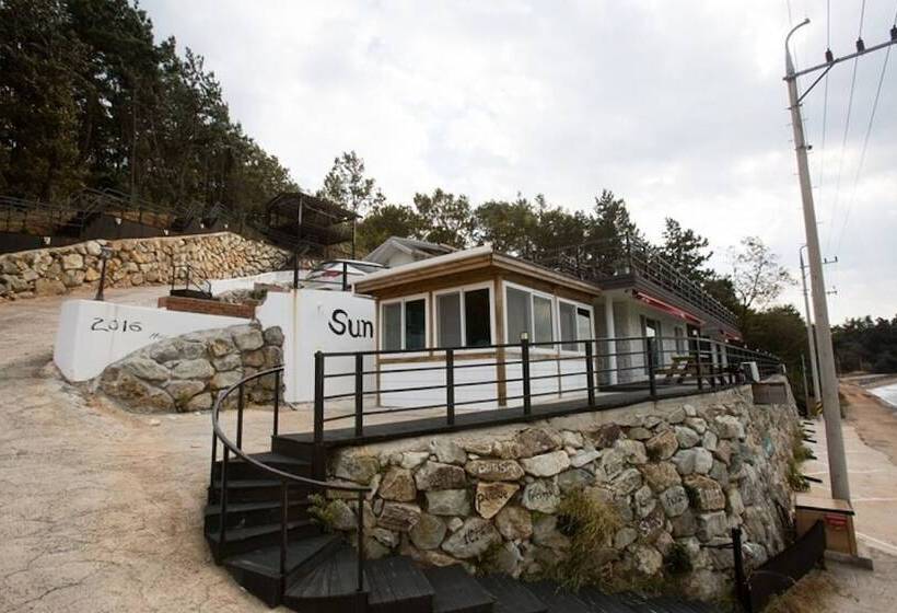Goheung Sunset House Pension