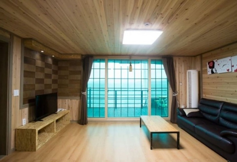 Goheung Sunset House Pension