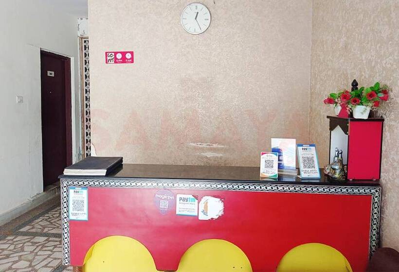 Goroomgo Hotel Baba Sunrise Lucknow