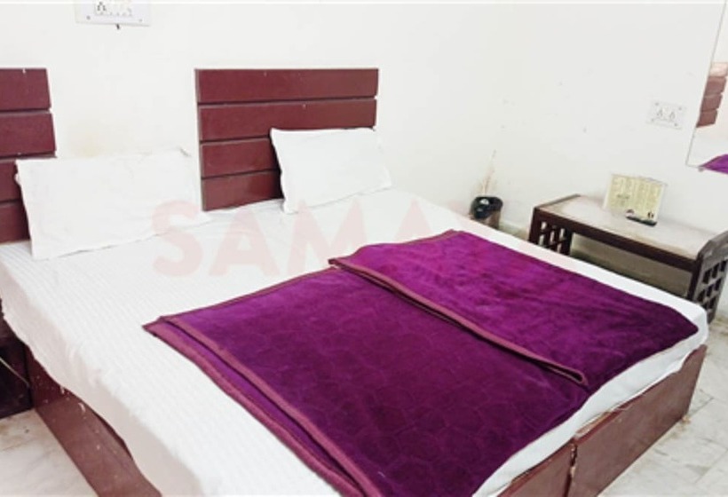 Goroomgo Hotel Baba Sunrise Lucknow